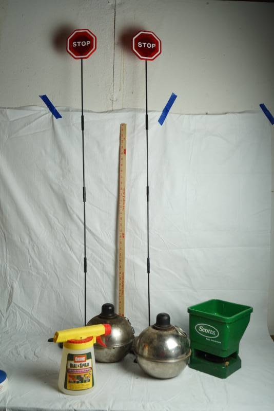 lot 1642 image: Lot of Misc. Items - Garage, Home and Garden