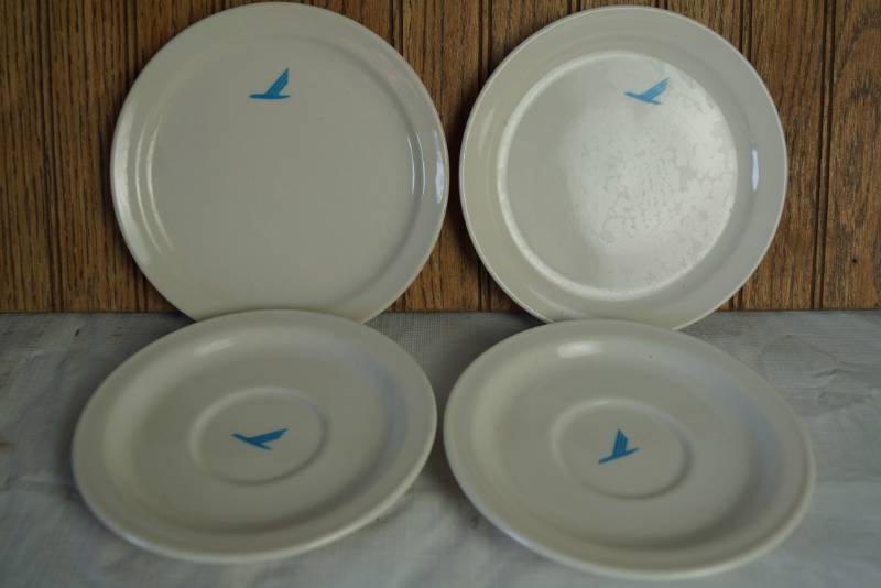 lot 1755 image: Lot of 4 Vintage Rare Piedmont Airline Plates