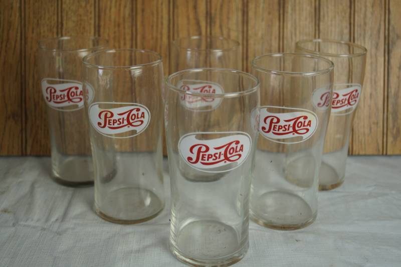 lot 1768 image: Lot of 6 Vintage Rare Pepsi-Cola Glassware