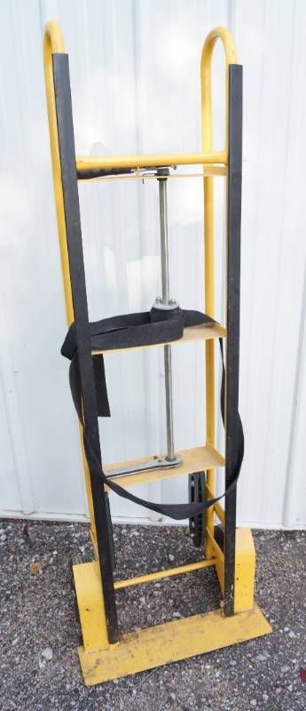lot 1399 image: Appliance Dolly  Hand Truck - Nice