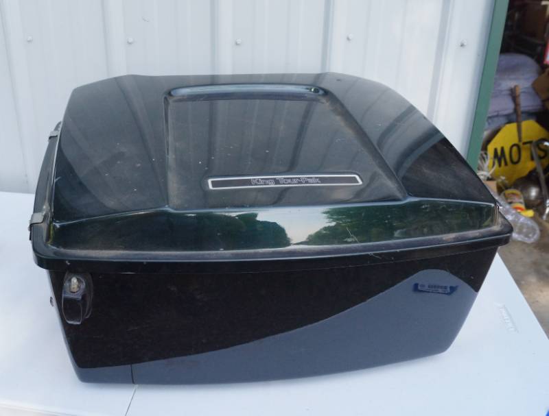 lot 1401 image: Black Motorcycle Trunk Box - Handy