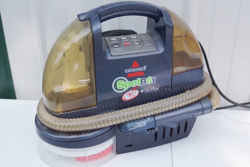 lot 1451 image: Bissell Spotbot Shampooer