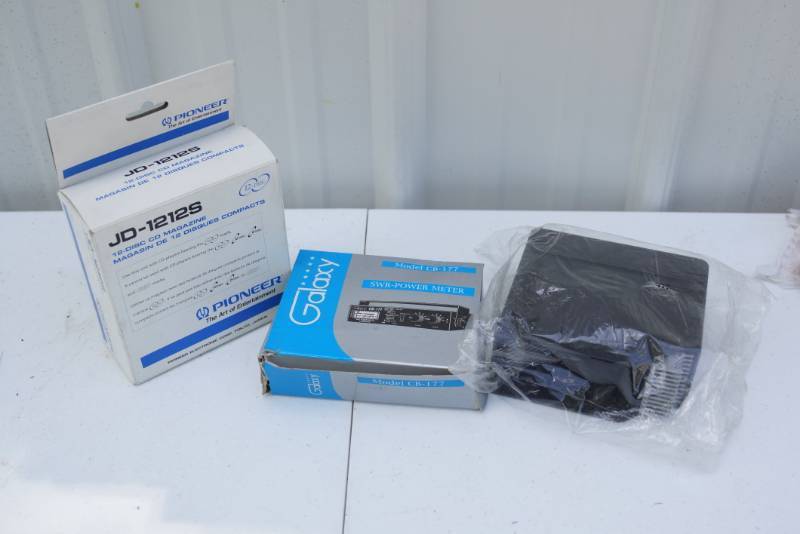 lot 1477 image: CB Meters Lot and CD Multi Storage