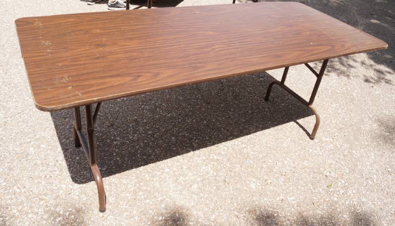 lot 5927 image: Heavy 6 Foot Folding Table