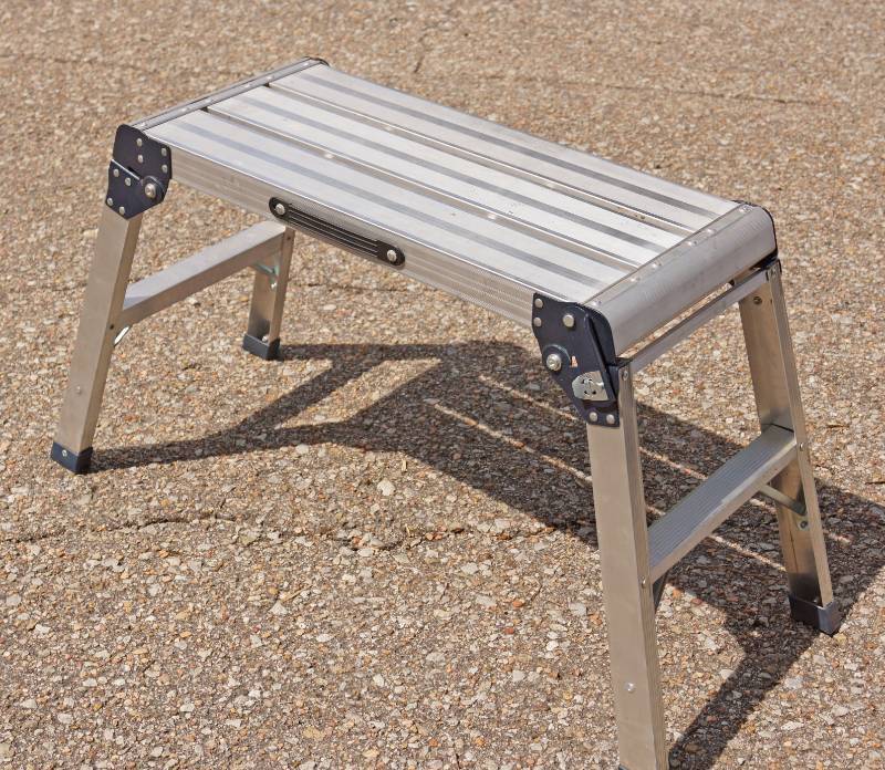 lot 5934 image: Werner Aluminum Scaffolding Work Platform