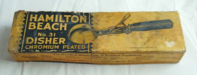 lot 1270 image: Vintage Hamilton Beach - No 31 DISHER, Size 12 Ice Cream Scoop - NEW IN ORIGINAL BOX