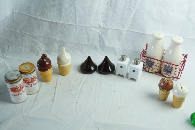 lot 1278 image: Lot of 6 Sets of Awesome & Collectible Salt and Pepper Shakers - You need these