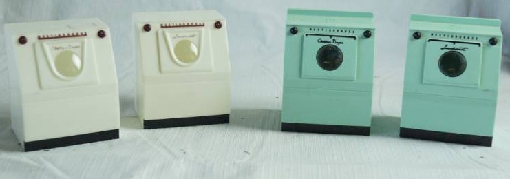 lot 1285 image: Vintage WESTINGHOUSE Washer & Dryer Collectible Salt and Pepper Shakers - These are cool