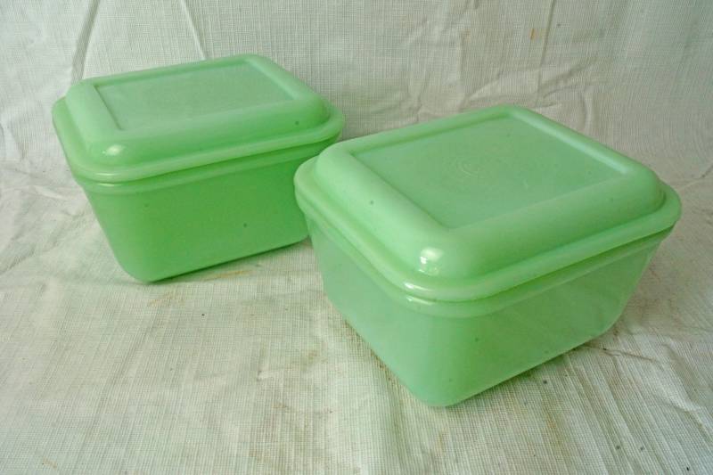 lot 1327 image: Lot of 2 Rare Fire King JADE-ITE - Food Storage Square Bowls w lids - ANCHOR - WOW