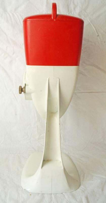 Sold at Auction: Vintage 1950s HELMCO Hot Chocolate Dispenser