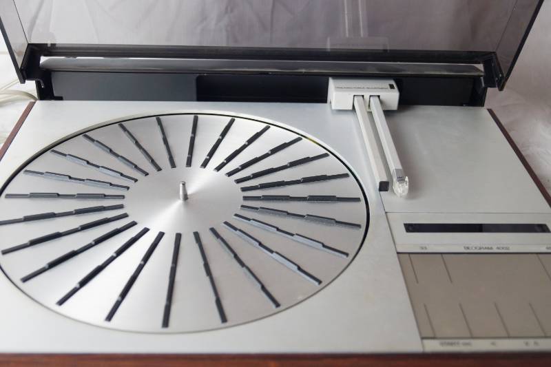 lot 1368 image: Bang & Olufsen of DenmarkTurntable - M# BEOGRAM 4002 - Amazing Find