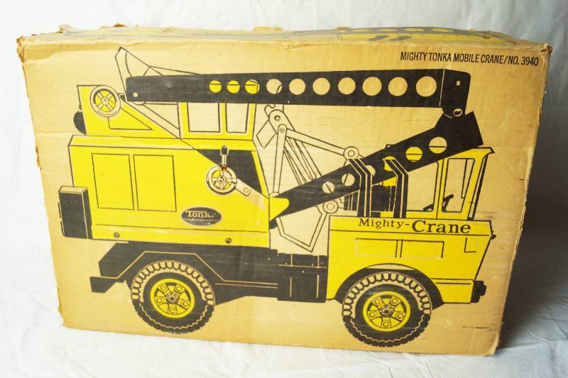 lot 1374 image: MIGHTY TONKA MOBILE CRANE  No. 3940 - BOX ONLY