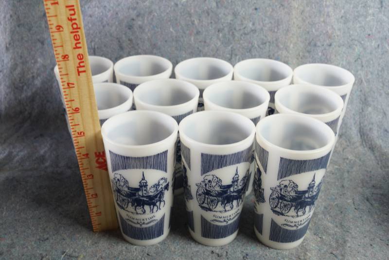 lot 1206 image: Currier and Ives Tall White Tumbler Glasses Blue by ROYAL (USA) - 12 Glasses