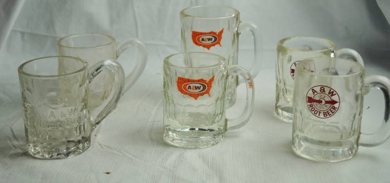 lot 1684 image: Lot of Various Vintage A&W Mugs - Many different logo styles - A cool Collection