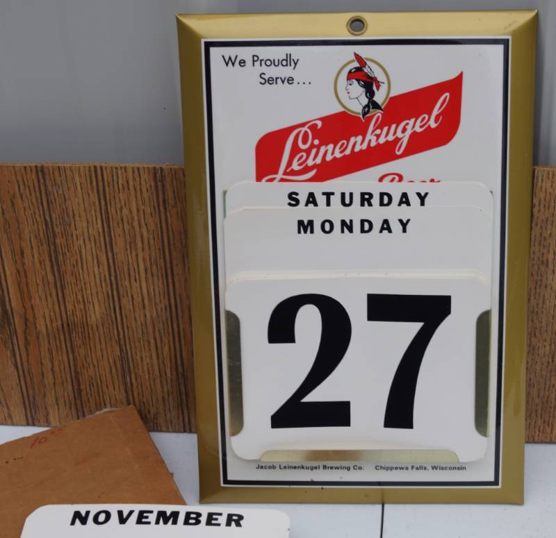 lot 1691 image: Vintage Rare Perpetual Calendar w tiles - We Proudly Serve Leinenkugel - Mint