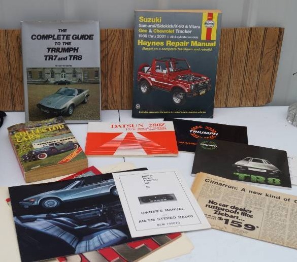 lot 1719 image: Big Lot of Various Vehicles - Triumph Promotional Books, Shop Manuals and Info Sheets