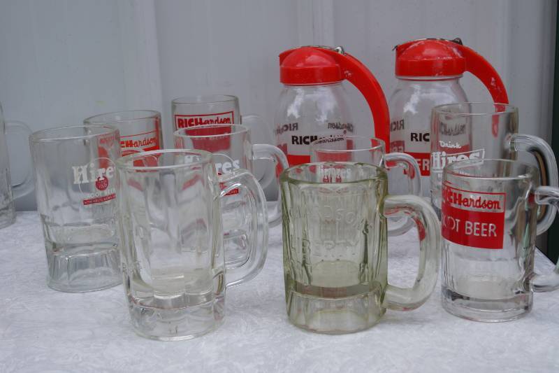 lot 1726 image: Lot of Richardson and Hires Root Beer Collection