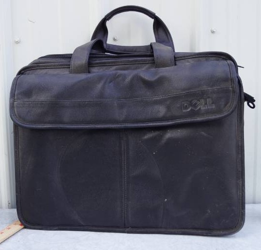 lot 1732 image: Black Dell Computer Bag