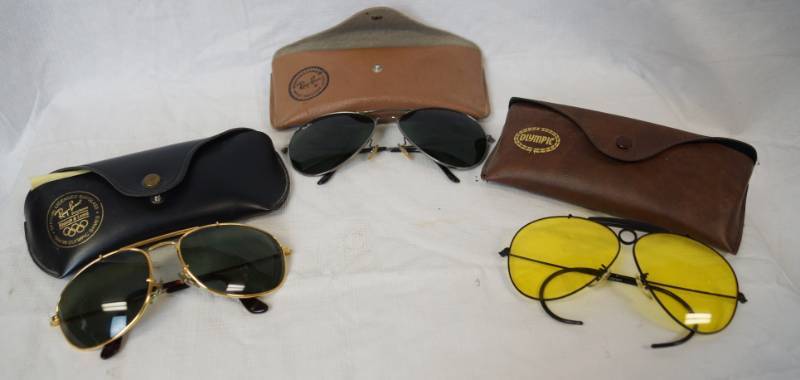 lot 1834 image: Lot of 3 Pairs of EXPENSIVE Sunglasses - Ray Ban Olympic Editions w Cases - NICE