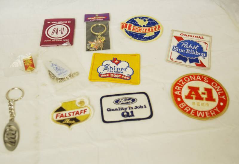 lot 1842 image: Lot of Misc. Patches and other Items