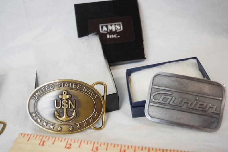 lot 1846 image: Lot of 2 Vintage Belt Buckles - UNITED STATES NAVY and COURIER Nice