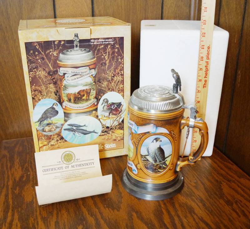 lot 1914 image: Limited Edition Strohs Wildlife Peregrine Falcon Stein wbox