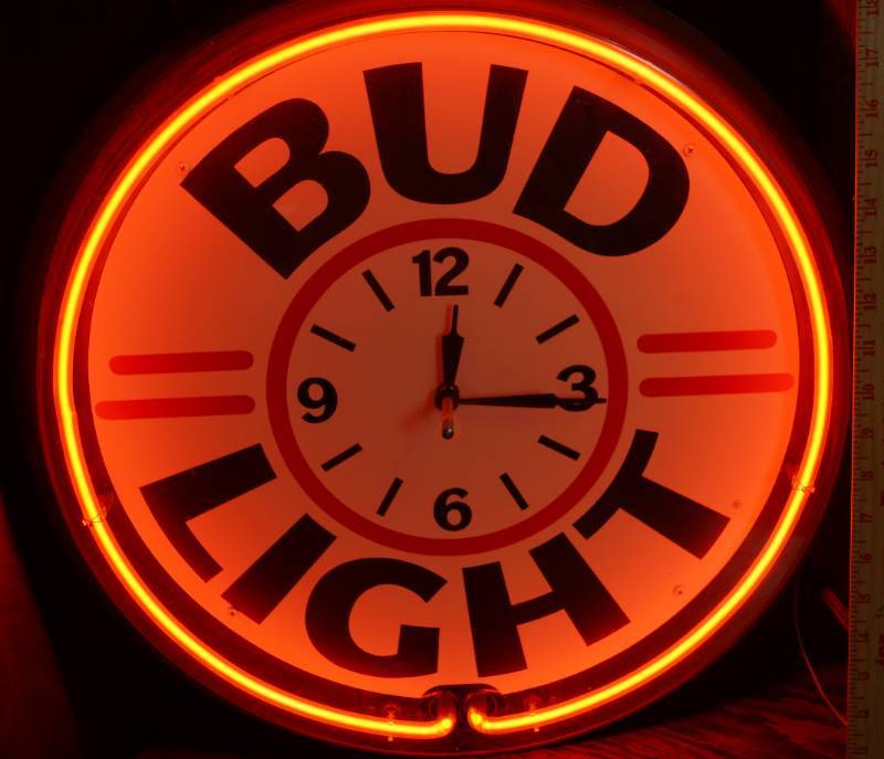 lot 1931 image: NEON Bud Light Wall Clock - Really Cool - Large See pics
