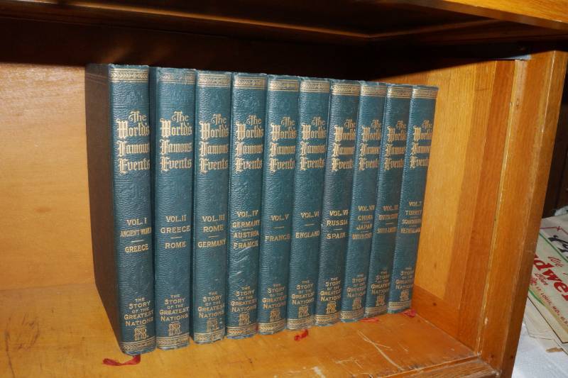 lot 1943 image: Lot of 10 Vintage Books The Worlds Famous Events GREECE, ROME, GERMANY, FRANCE and MORE