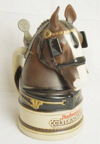 lot 1971 image: Vintage Unique Budweiser Clydesdale Stein