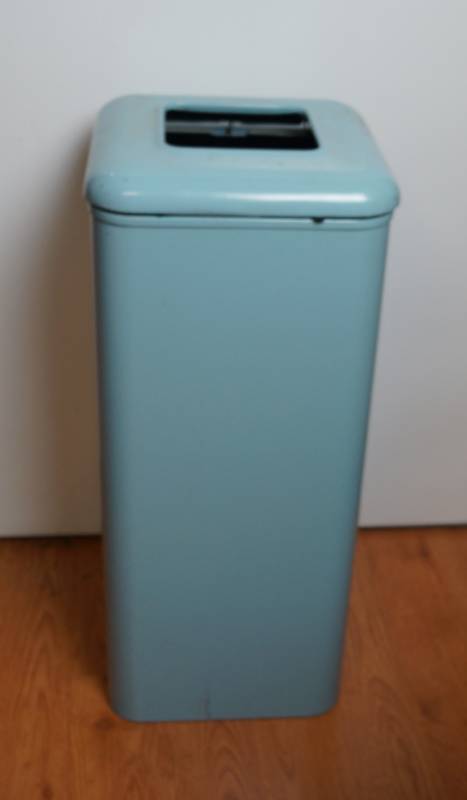 lot 1874 image: Vintage Blue Retro Trash Can - Heavy Metal - Groovy Baby