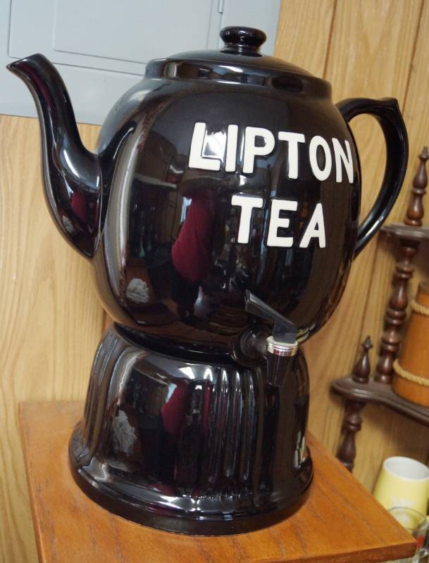 lot 1982 image: Large Vintage Lipton Ice Tea Dispenser - Very Cool Black Ceramic, Heavy 3 Pieces - Excellent Condition