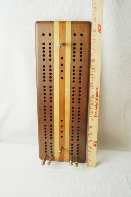 lot 1983 image: Wood Cribbage Game - Nice Beautiful Wood Craft