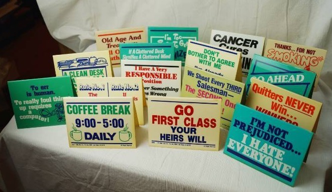 lot 1989 image: Lot of Misc. Desk Signs - Funny Sayings