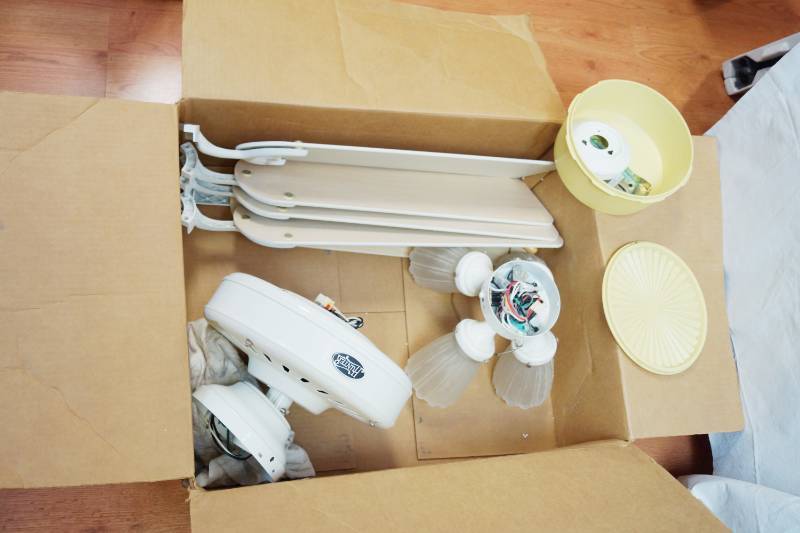 lot 2108 image: Hunter Ceiling Fan, Light Kit and Parts Needed for Install