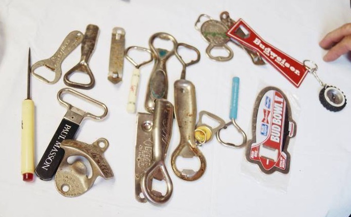 lot 2146 image: Lot of Vintage Bottle Openers - Very Cool