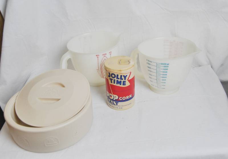 lot 2124 image: Lot of Misc. Items - Vintage Jolly Time Salt Dispenser and More Tortilla Warmer