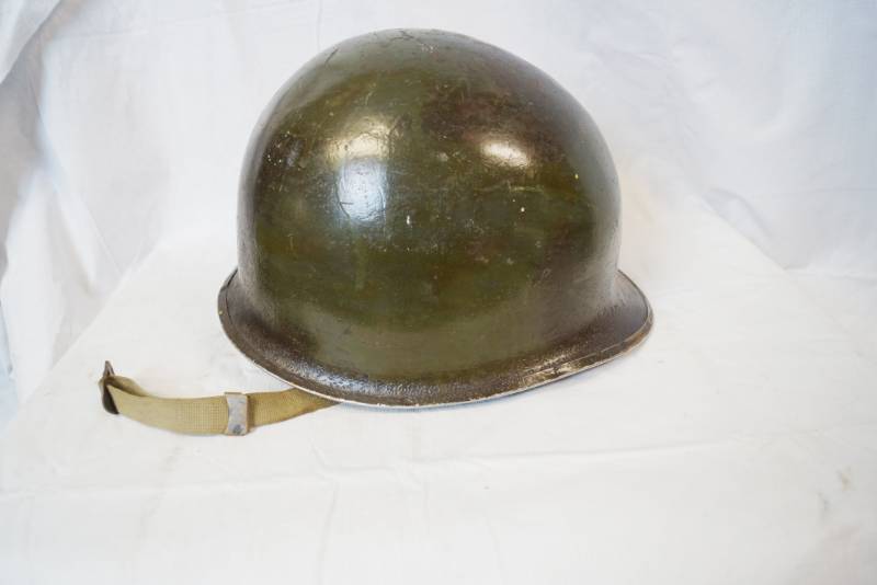 lot 1865 image: Vintage USA Army Helmet - Heavy Helmet - Very Cool Find