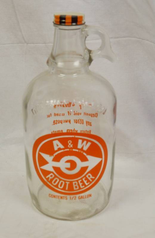lot 1900 image: Vintage A&W 12 Gallon Root Beer Jar