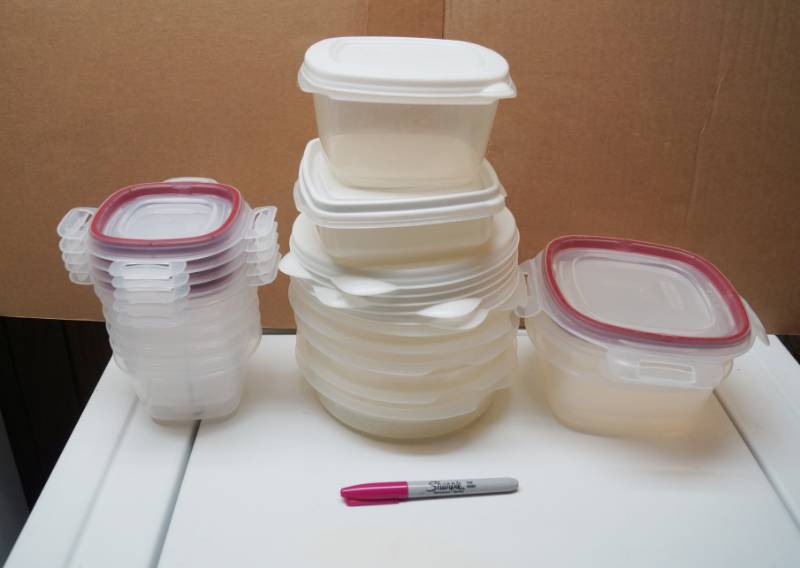 lot 2010 image: Lot of Misc. Storage Containers