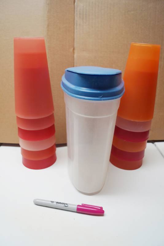 lot 2015 image: Lot of Misc. Kitchen Items - Cups and Storage Container