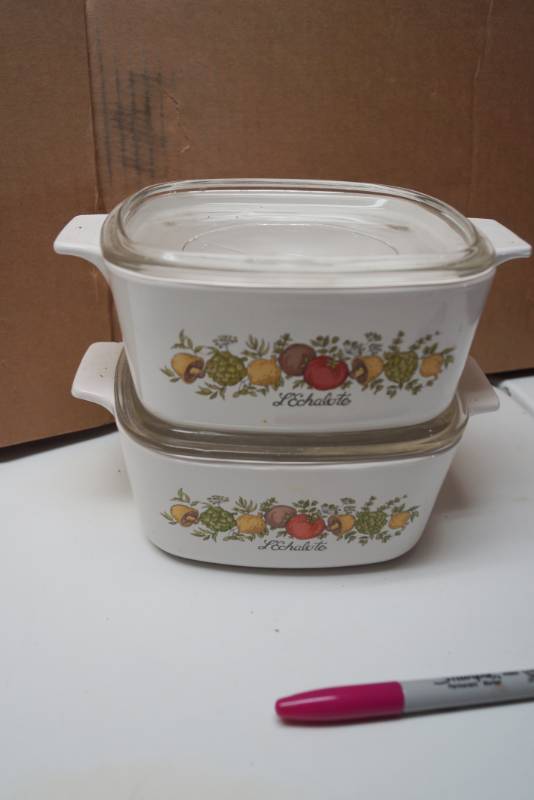 lot 2020 image: Lot of 2 Corning Ware Baking Dishes
