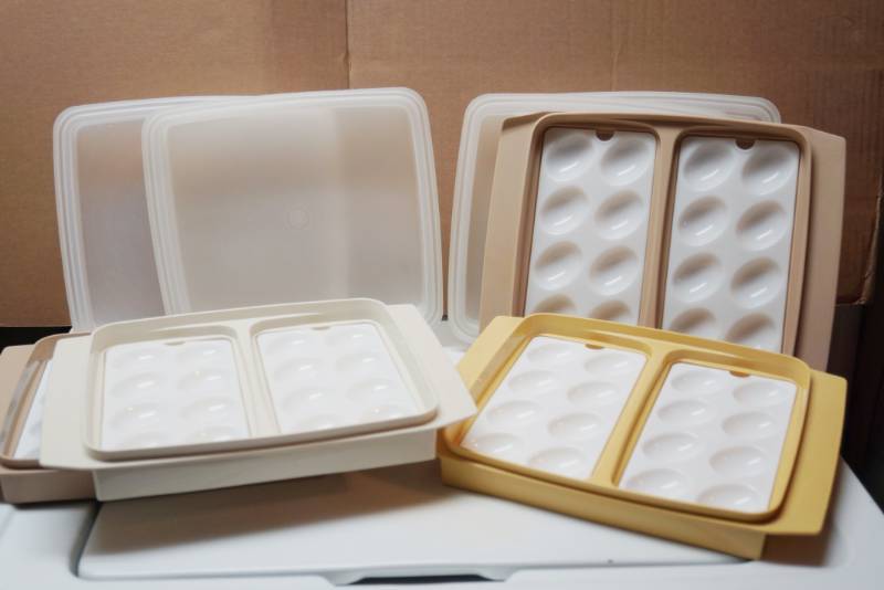 lot 2049 image: Vintage Lot of Tupperware Deviled Egg Containers