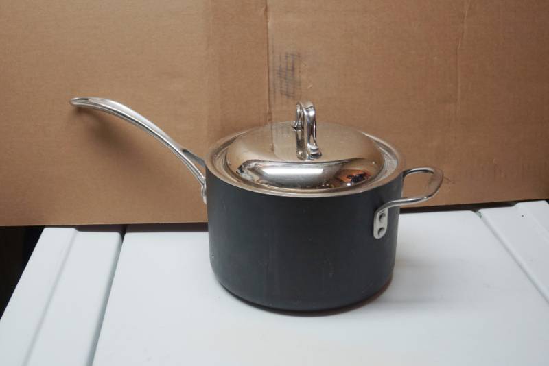 lot 2052 image: Calphalon 4 12 Quart Cookware