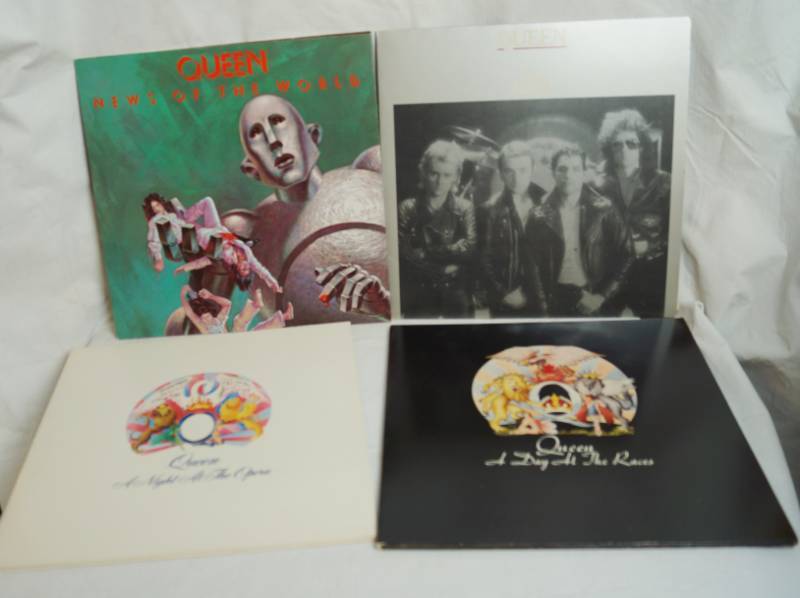 lot 2131 image: Lot of 4 Vinyl Albums - QUEEN Great Condition
