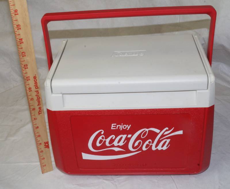 lot 2185 image: Very Cool Coca-Cola Cooler - Like NEW Clean and no odors