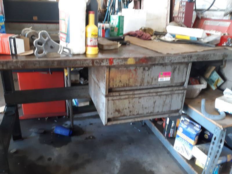 Metal Workbench Mechanic Must See Professional Auto Care