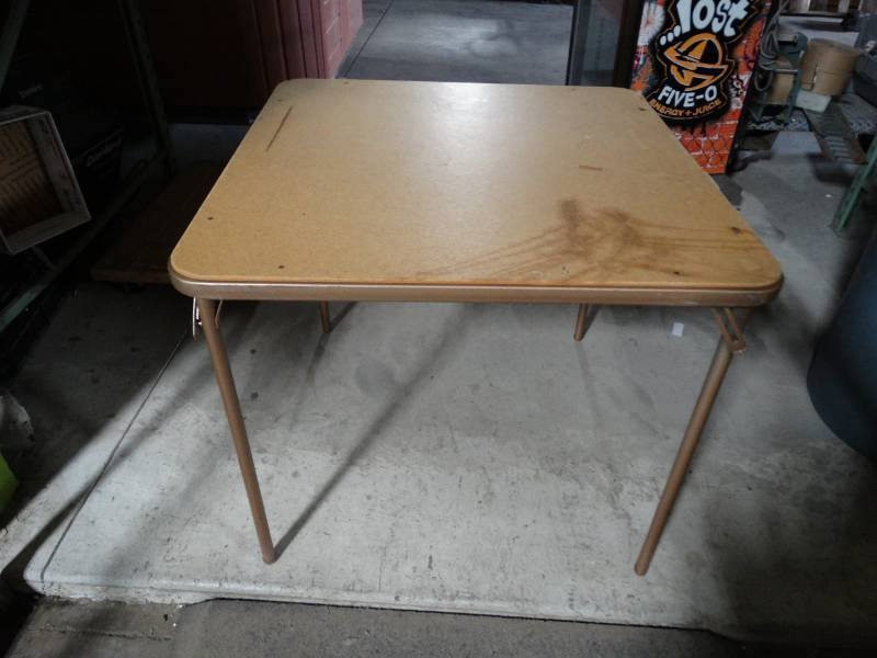 lot 17628 image: Card table.