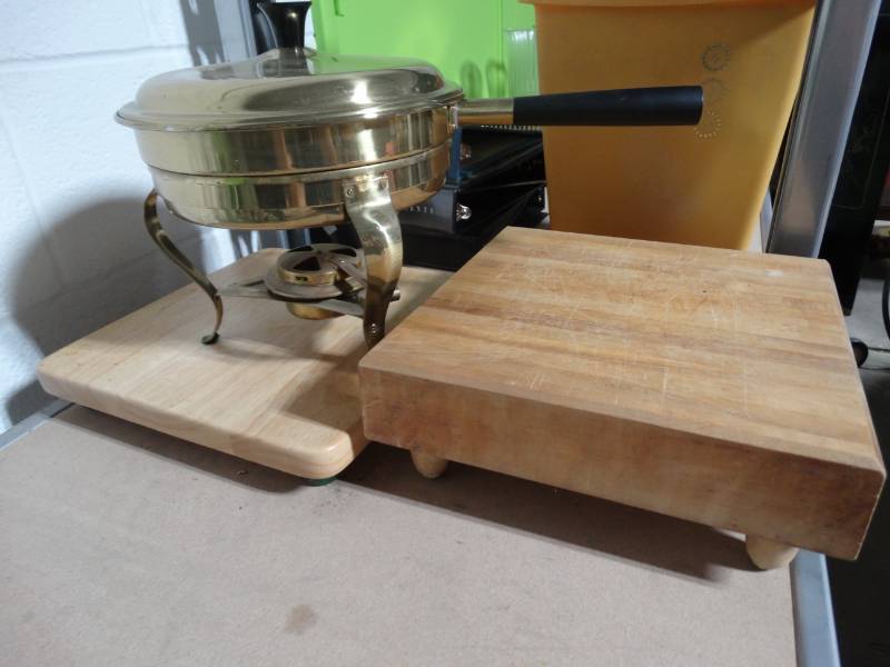 lot 17752 image: 2 Cutting blocks, & chafing dish.