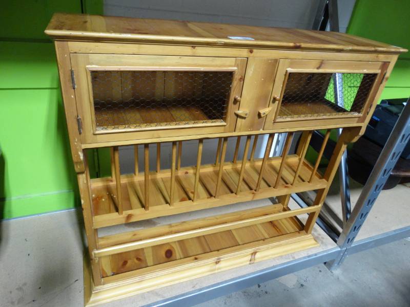lot 17754 image: Wooden hanging wall shelf.