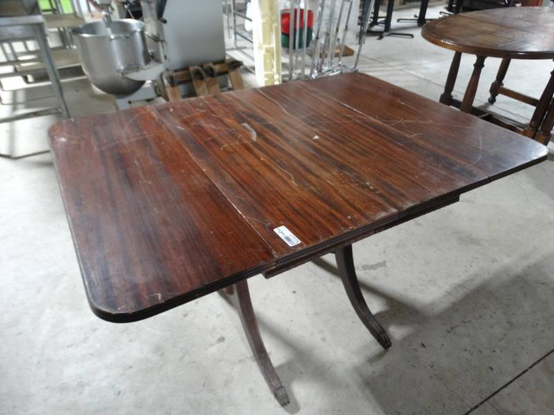 lot 17775 image: Wooden dinning table wdrop leafs.
